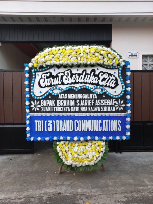 Papan Bunga Duka di Melong